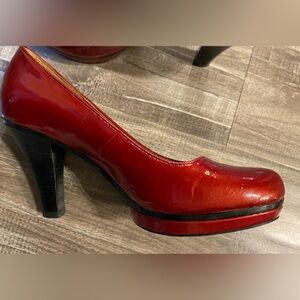 Sofft patent leather red pumps size 9